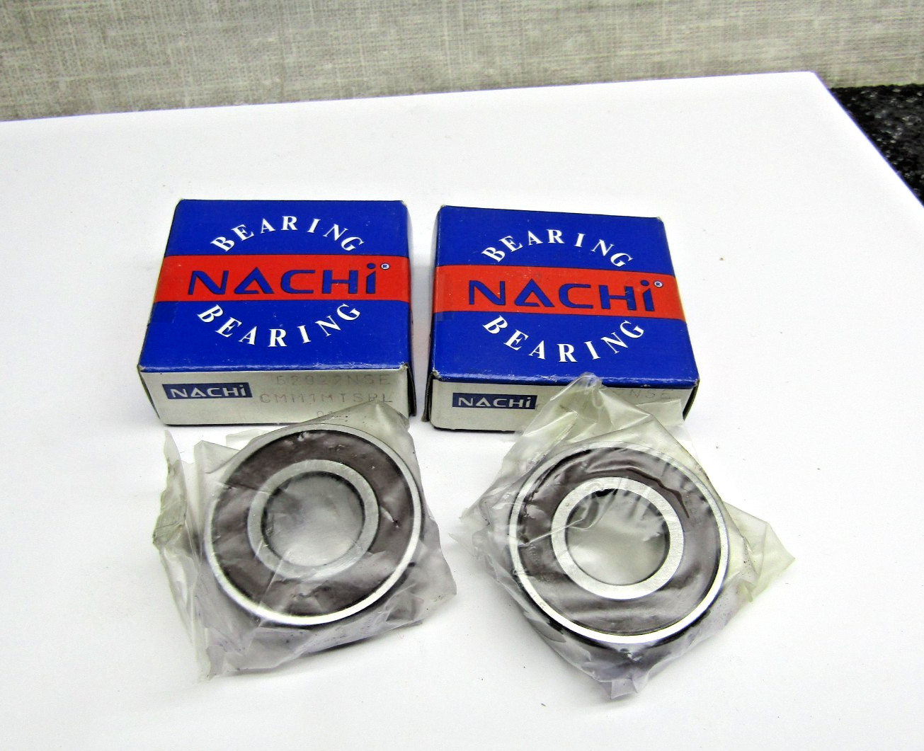(Lot of 2) Nachi 6202-2NSE 6202-2RS 15mm X 35mm X 11mm Sealed Bearing