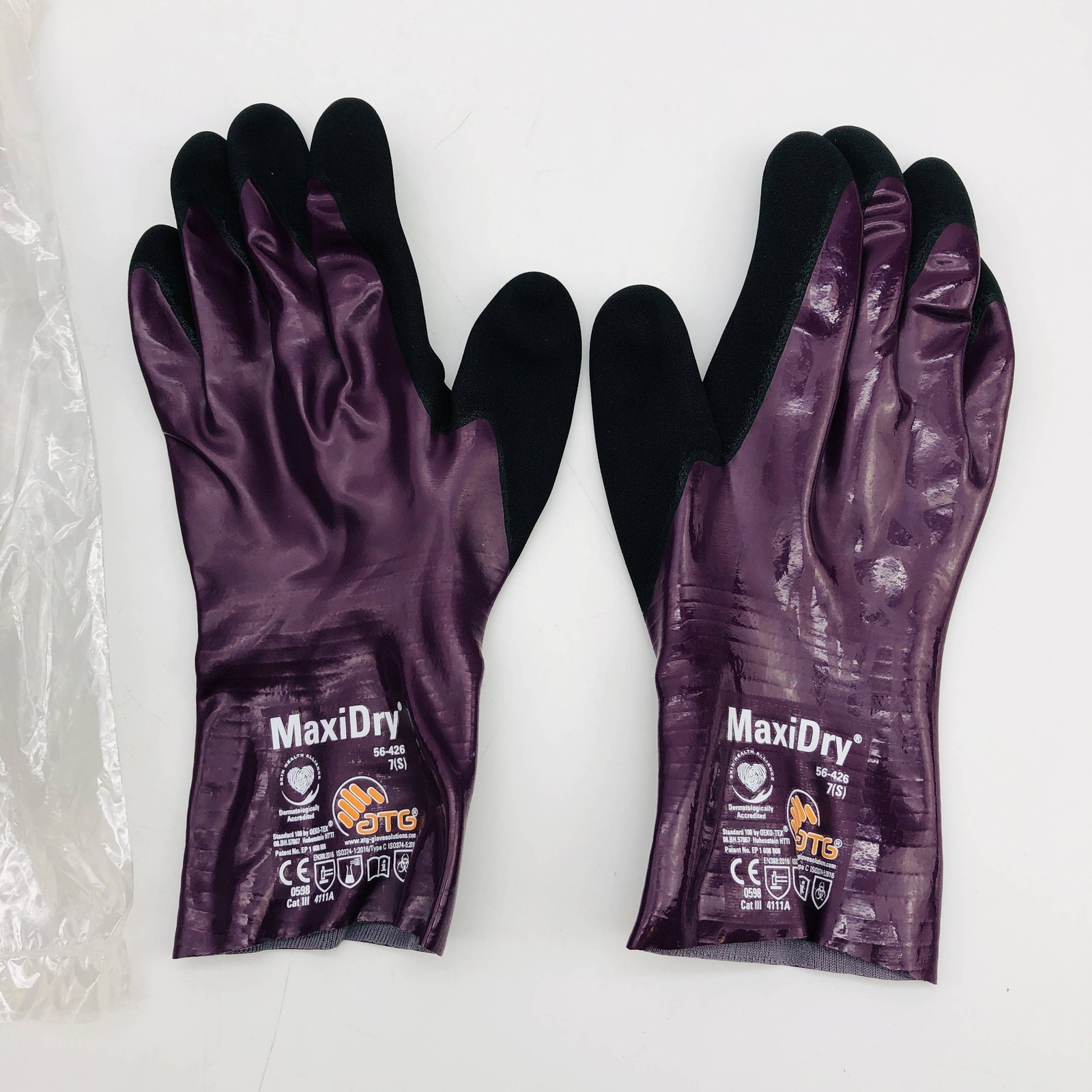 MaxiDry 56-426 Chemical Resistant Gloves Small 7 Nitrile Lightweight 12 Pairs