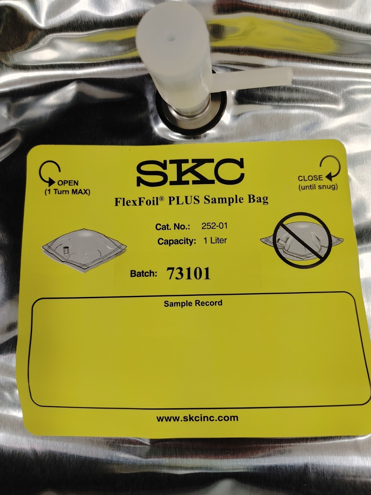 4 Box SKC 252 Series 1 Liter FlexFoil PLUS Sample Bag 252-01