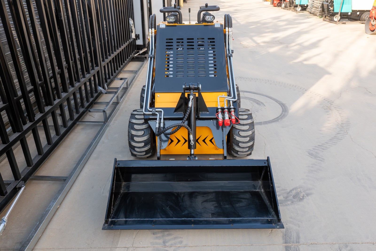Mini Crawler Track Skid Steer Loader with EPA in Stock