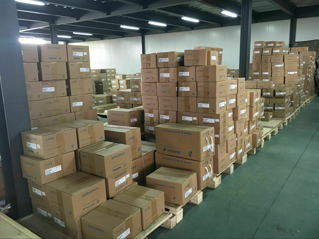 1PC New Yaskawa SGMAH-02A1A6C Servo Motor SGMAH 02A1A6C Expedited Shipping