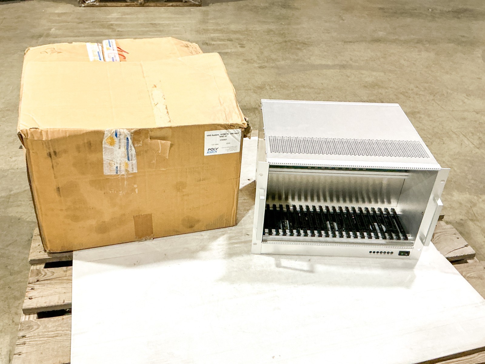 New Poly Rack 170321 VME-System 19 BGTR 7HE/380T MSC III Chassis 21 Slot 1371464