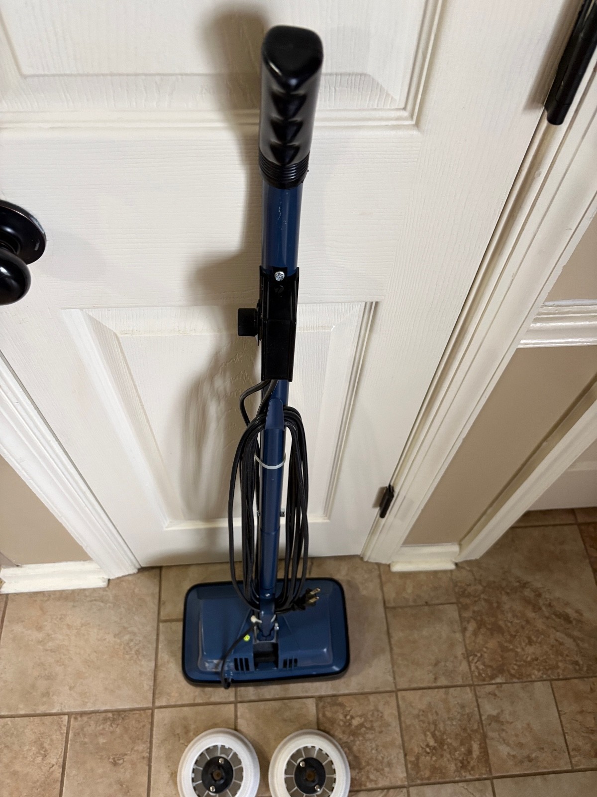 The Cleaning Machine Koblenz P-62C Mexico w/ 2 Bushes Clean Works Scrubber