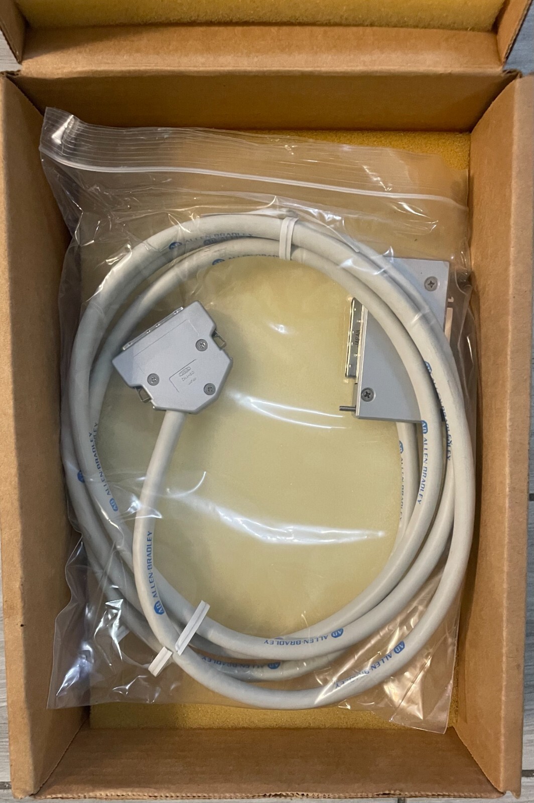 Allen-Bradley/Rockwell Automation 1771-CX2 local I/O bus terminal cable