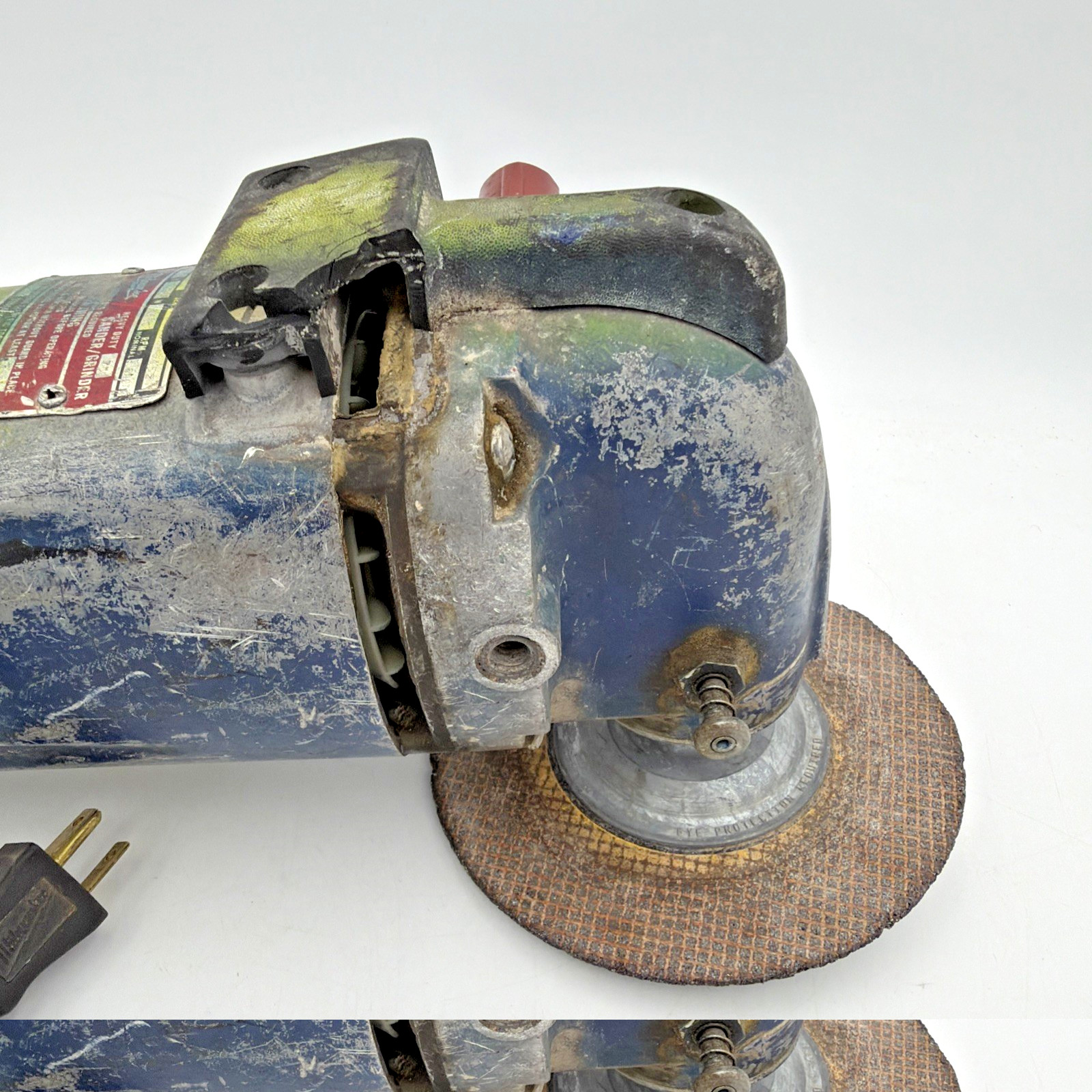 Milwaukee Heavy Duty Angle Grinder 7” Model # 6054 Not pretty but WORKS SEE VID!
