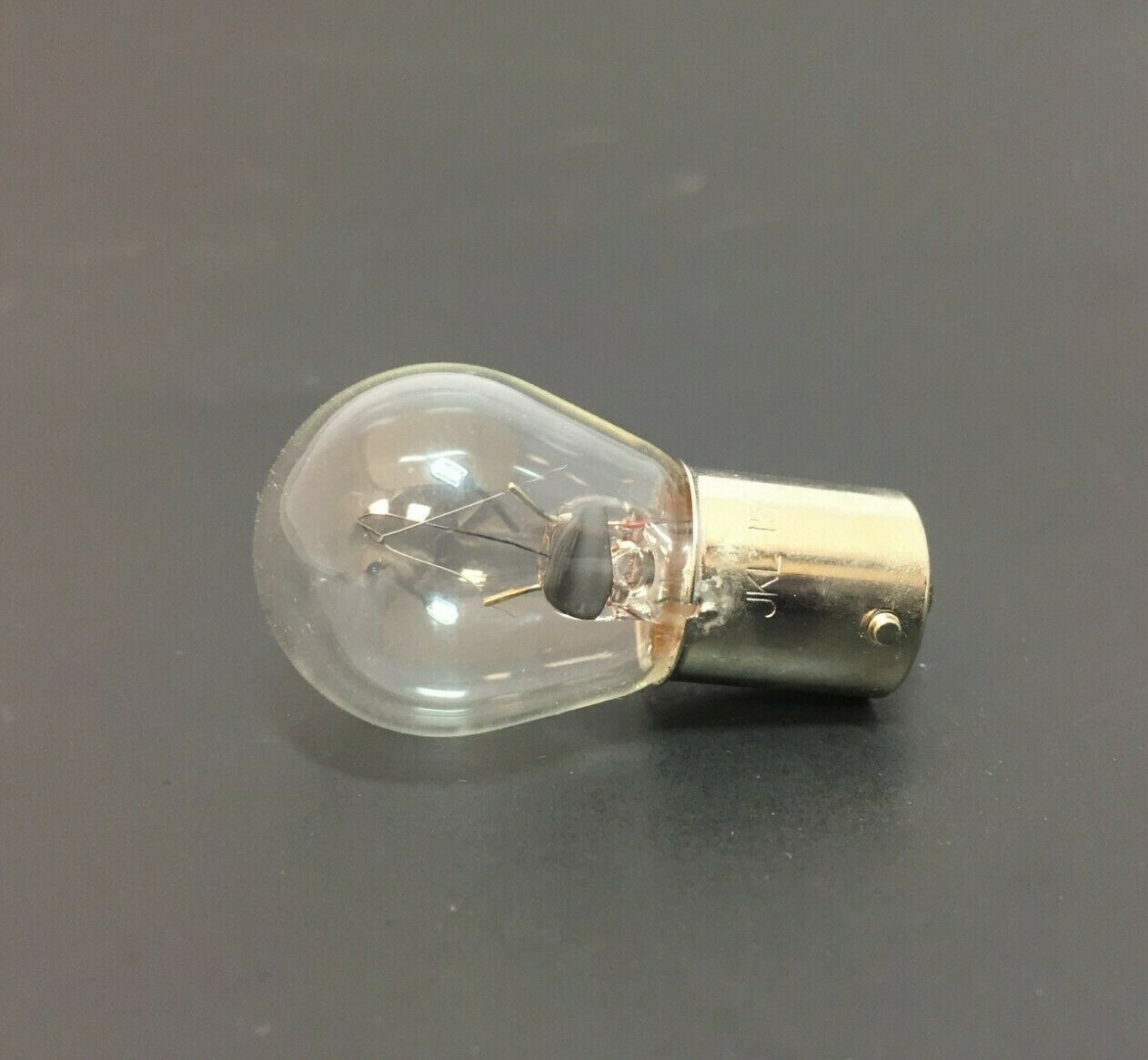 (10x) 1591 – 28V .61A S-8 Miniature Bulbs – Single Contact Bayonet Base C-2R