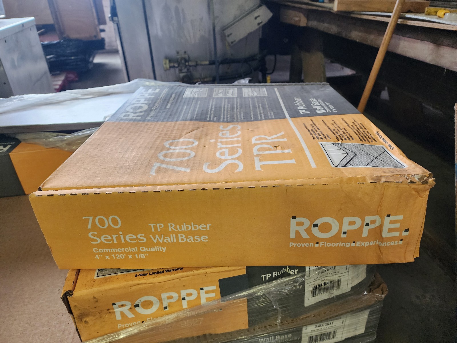 Roppe 700 Series TPR 1/8 in x 4 in x 120 ft TP Rubber Wall Base