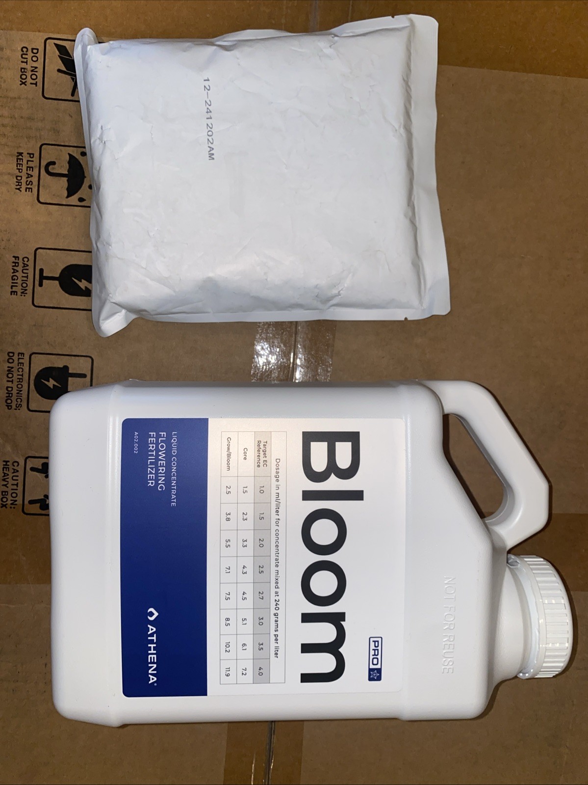 Pro Bloom-Soluble Flowering Fertilizer 2 Lb