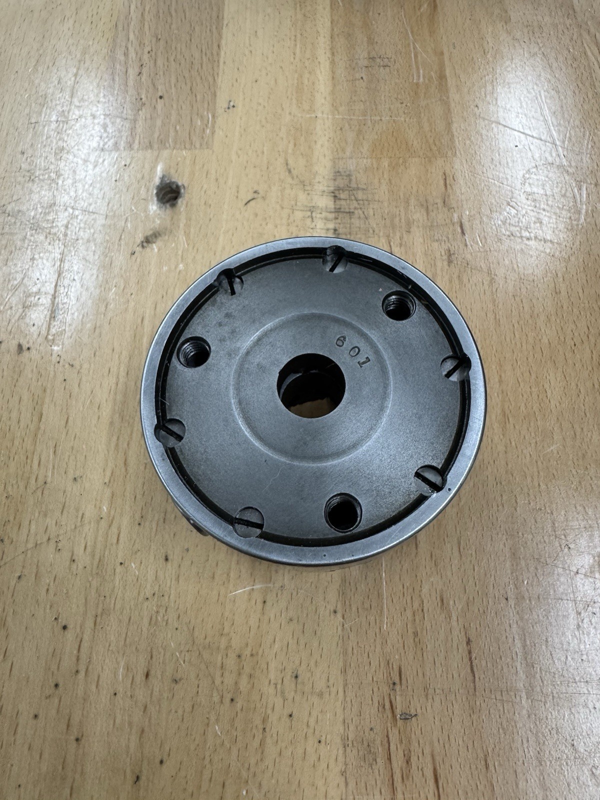 E. Horton & Son Co. 601 3-Jaw Manual Lathe Chuck Plain Back Mount