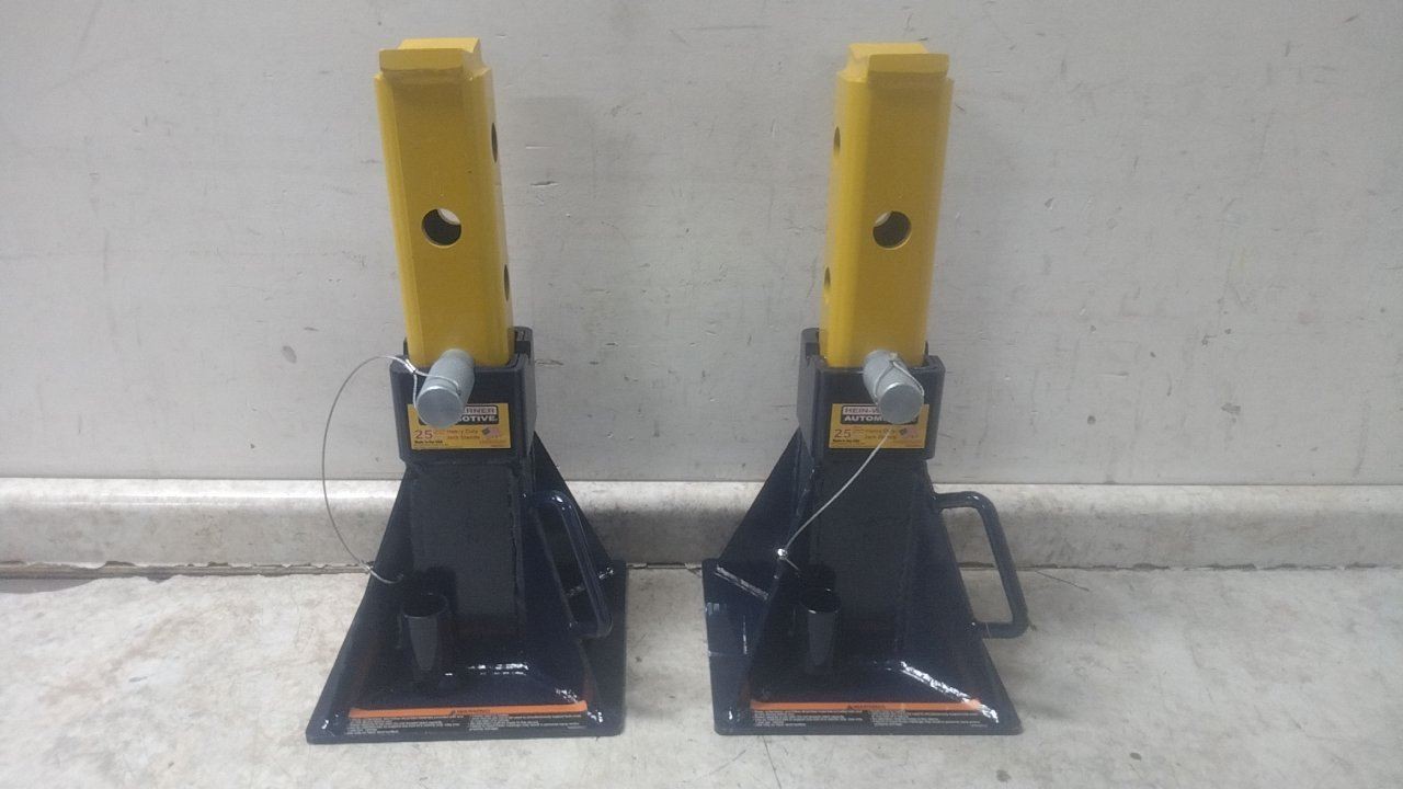 Hein-Werner HW93526F 2 Pk 25 Ton Load Capacity Pin Style Vehicle Support Stand