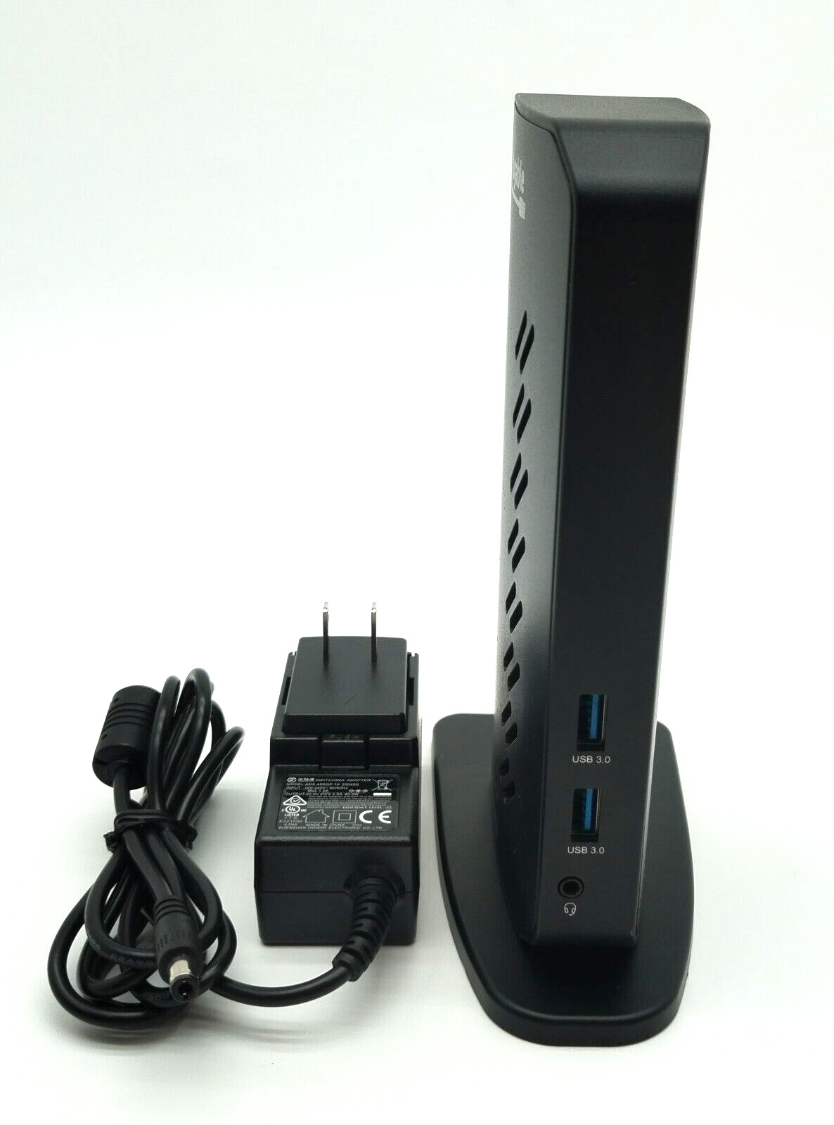 PLUGABLE UD-6950Z USB 3.0 AND USB-C Dual 4K DISPLAY DOCKING STATION w  ADAPTER