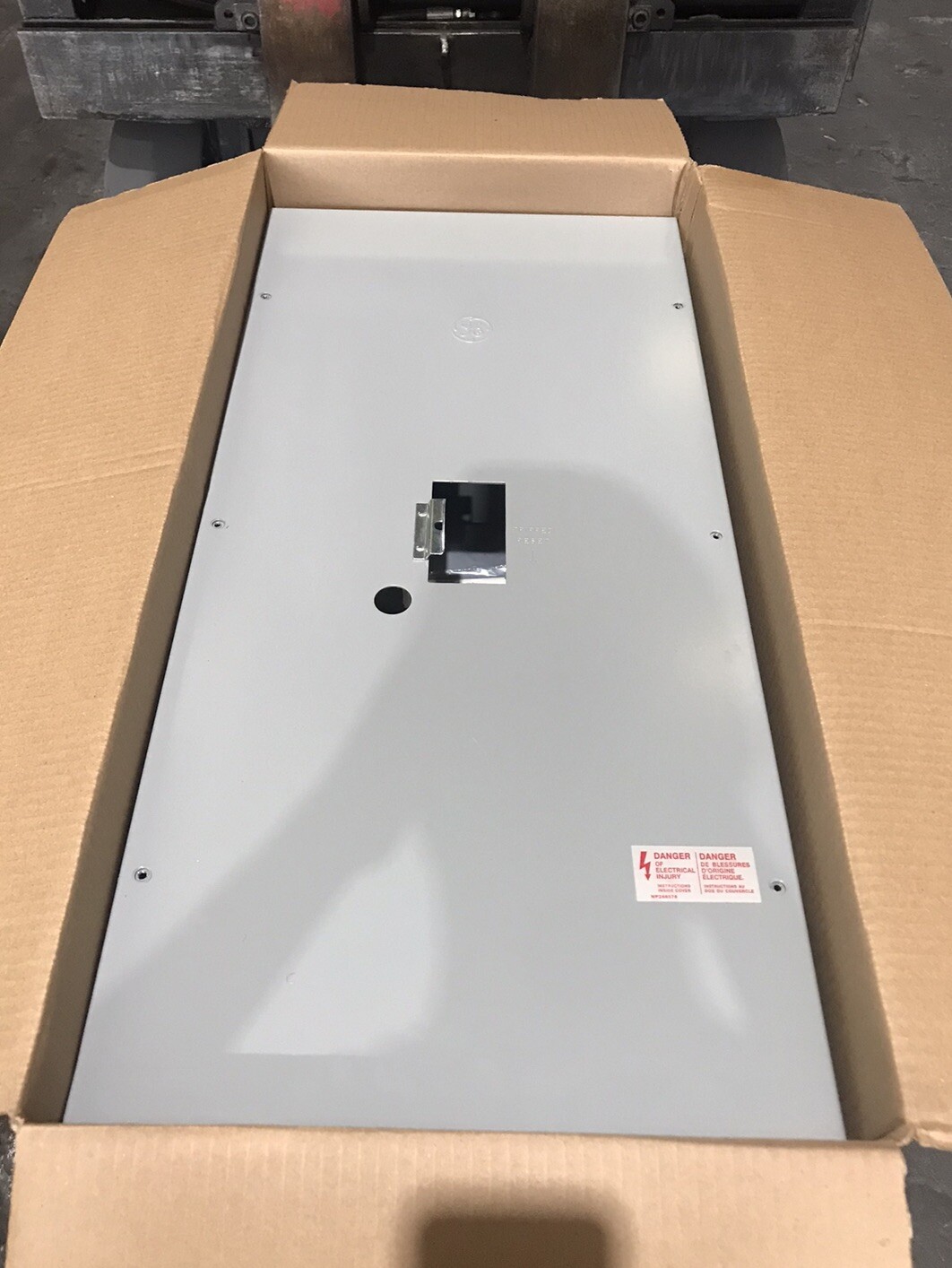 HOUSTON STOCK NEW GE SG400S B BREAKER ENCLOSURE SG 400 AMP NEMA 1 FREE SHIPPING