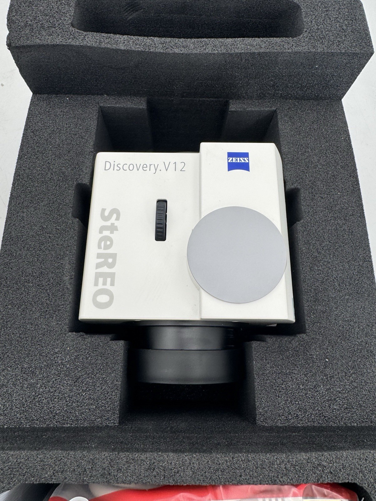 Zeiss Discovery V12 SteREO Microscope Body 435001-9901