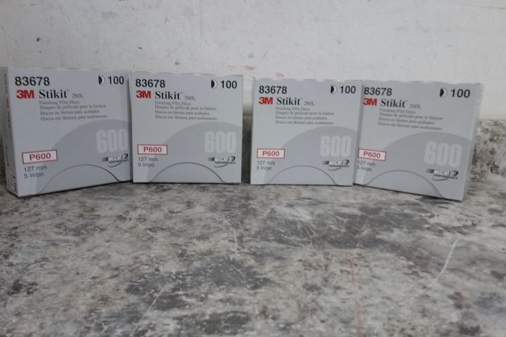 3M 83678 400 Pk 5 In Diameter P600 Grit PSA Sanding Disc