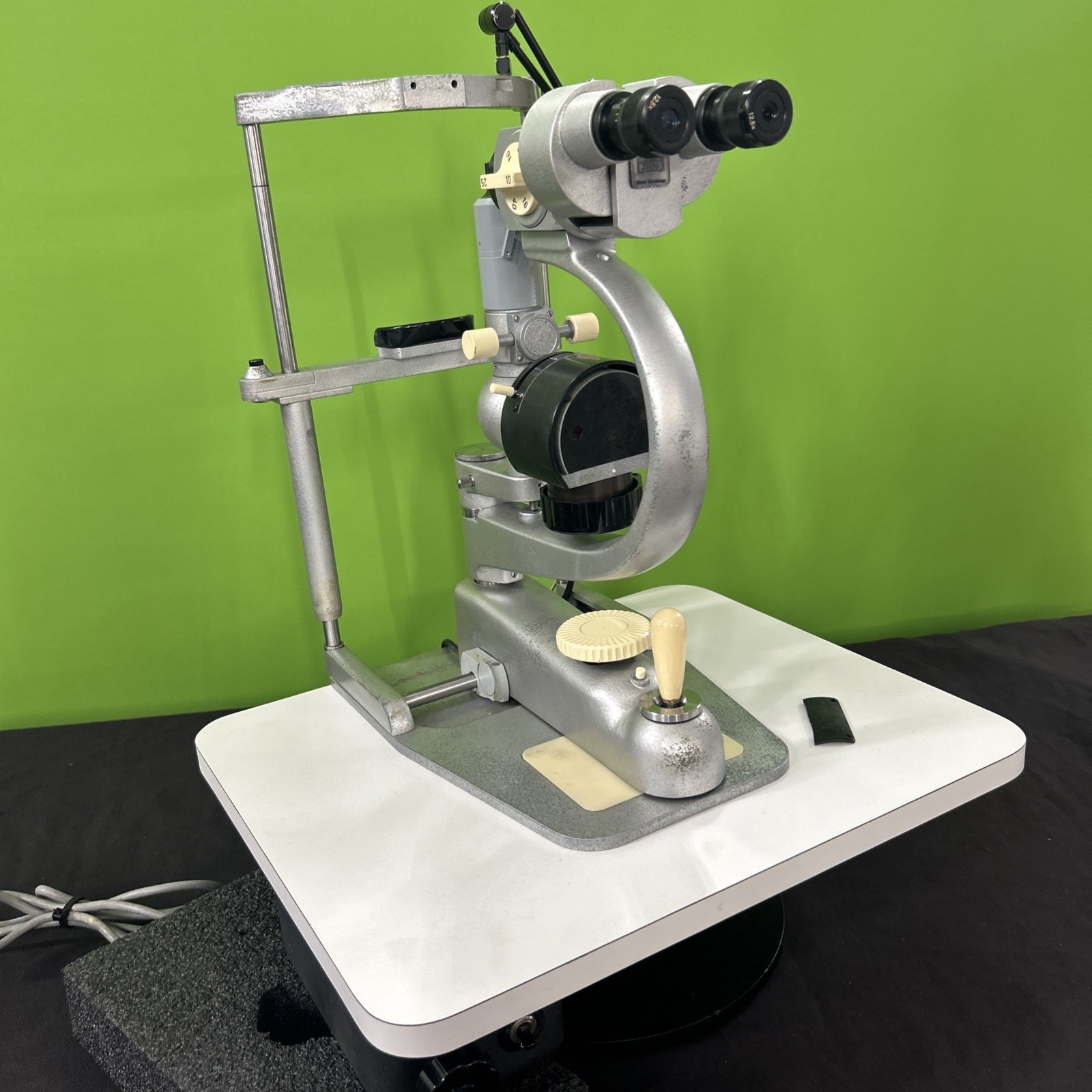 CARL ZEISS OPHTHALMIC SLIT LAMP