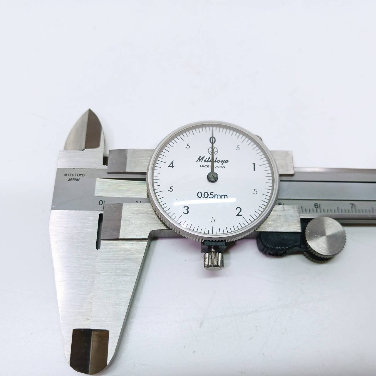Mitutoyo Dial Vernier Caliper 505-660-50 D15E 150mm 0.02mm Made in Japan AJ2321T