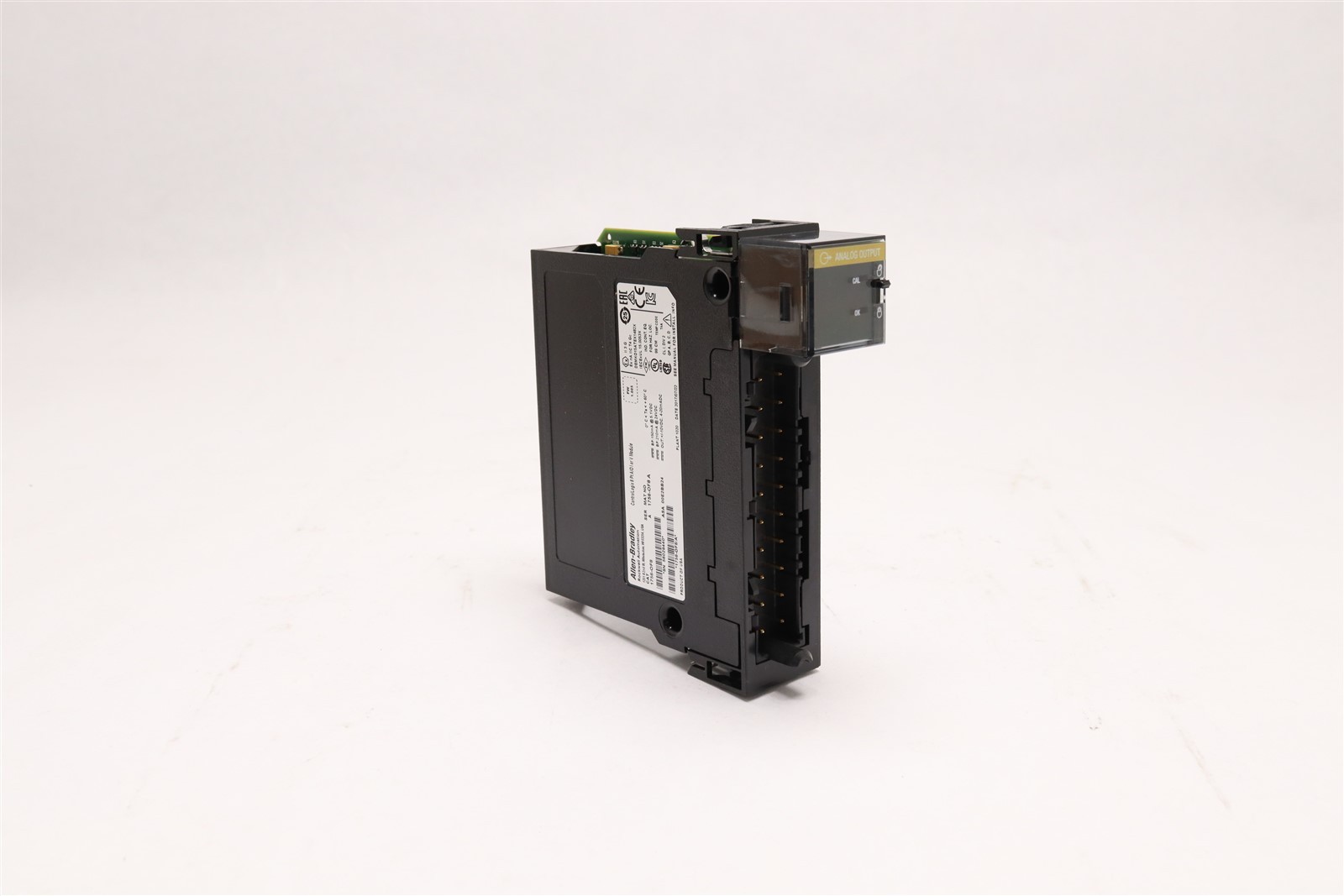 ALLEN BRADLEY CONTROLLOGIX ANALOG OUTPUT MODULE SER.A 1756-OF8