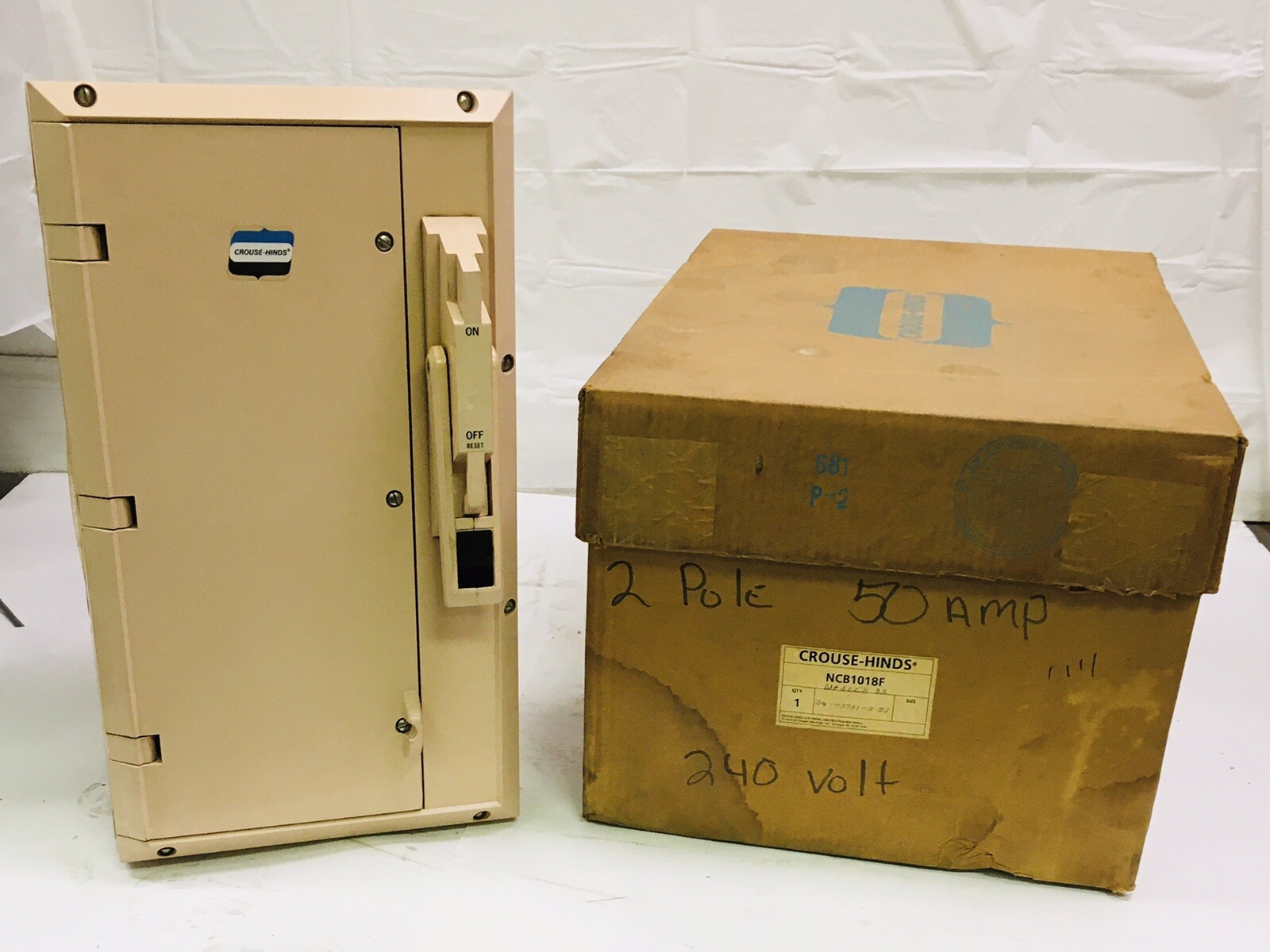 CROUSE HINDS NCB1018F-WT50EB22 50 AMP NCB SERIES CIRCUIT BREAKER ENCLOSURE !NEW!