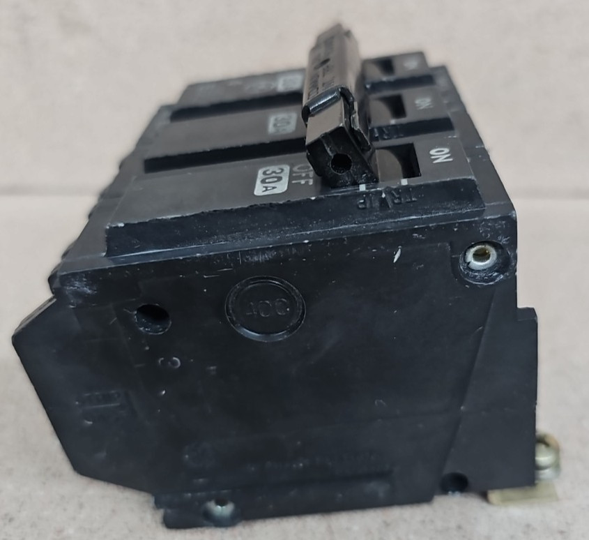 GE General Electric THQB32030 30 Amp 3 Pole 240V