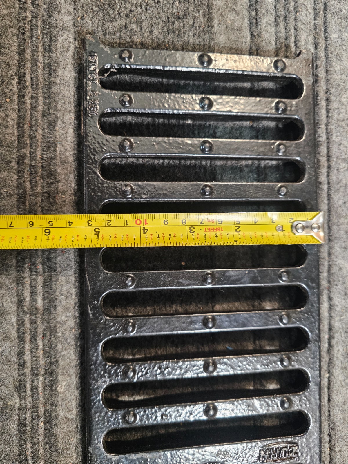 ZURN P6-DGC 5 3/8 in Width 19.5″ Length, Ductile Iron Grate Rectangular Slotted