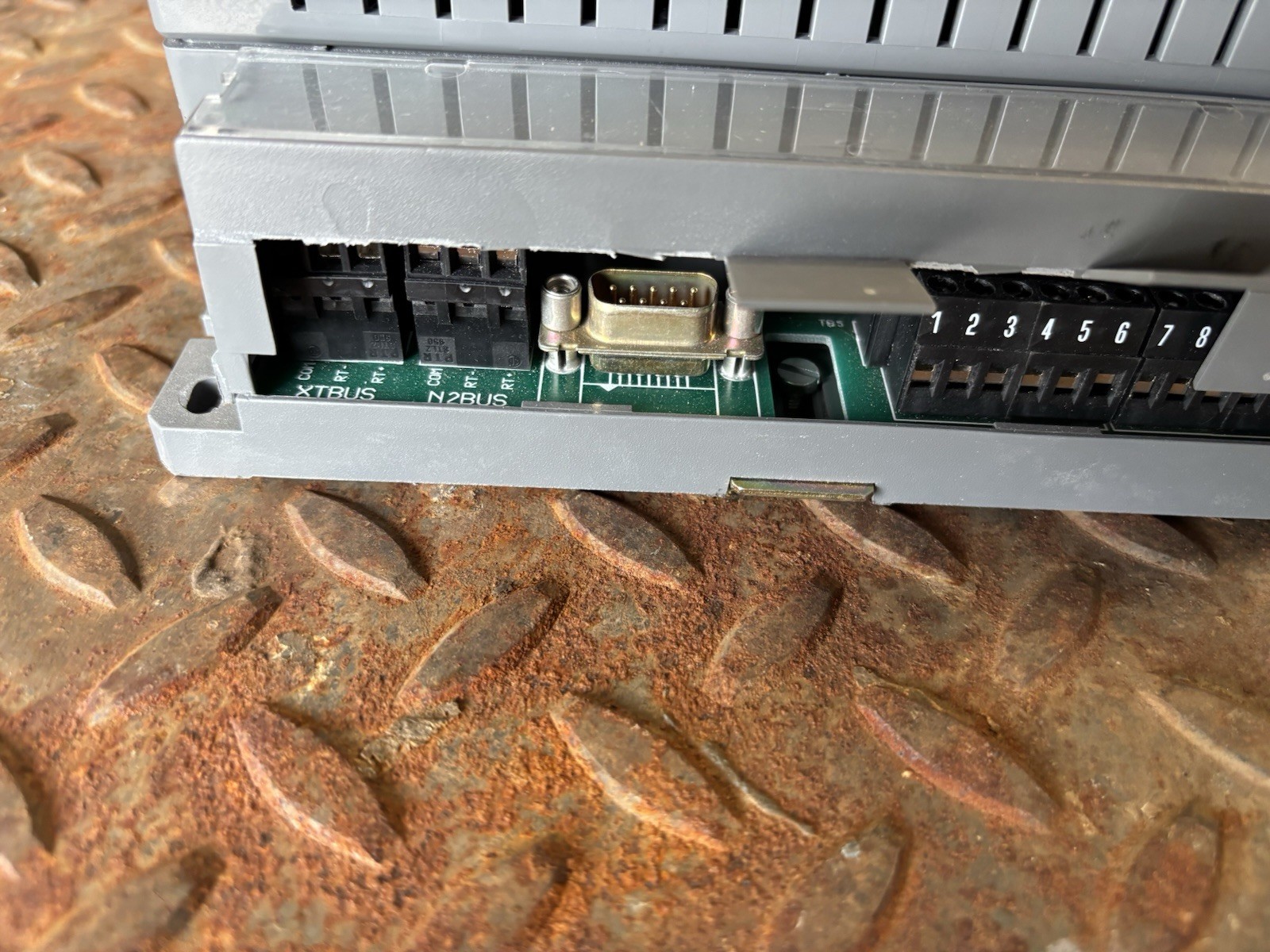 Johnson Controls Dx-9100-8454 Metasys Controller With Baseplate