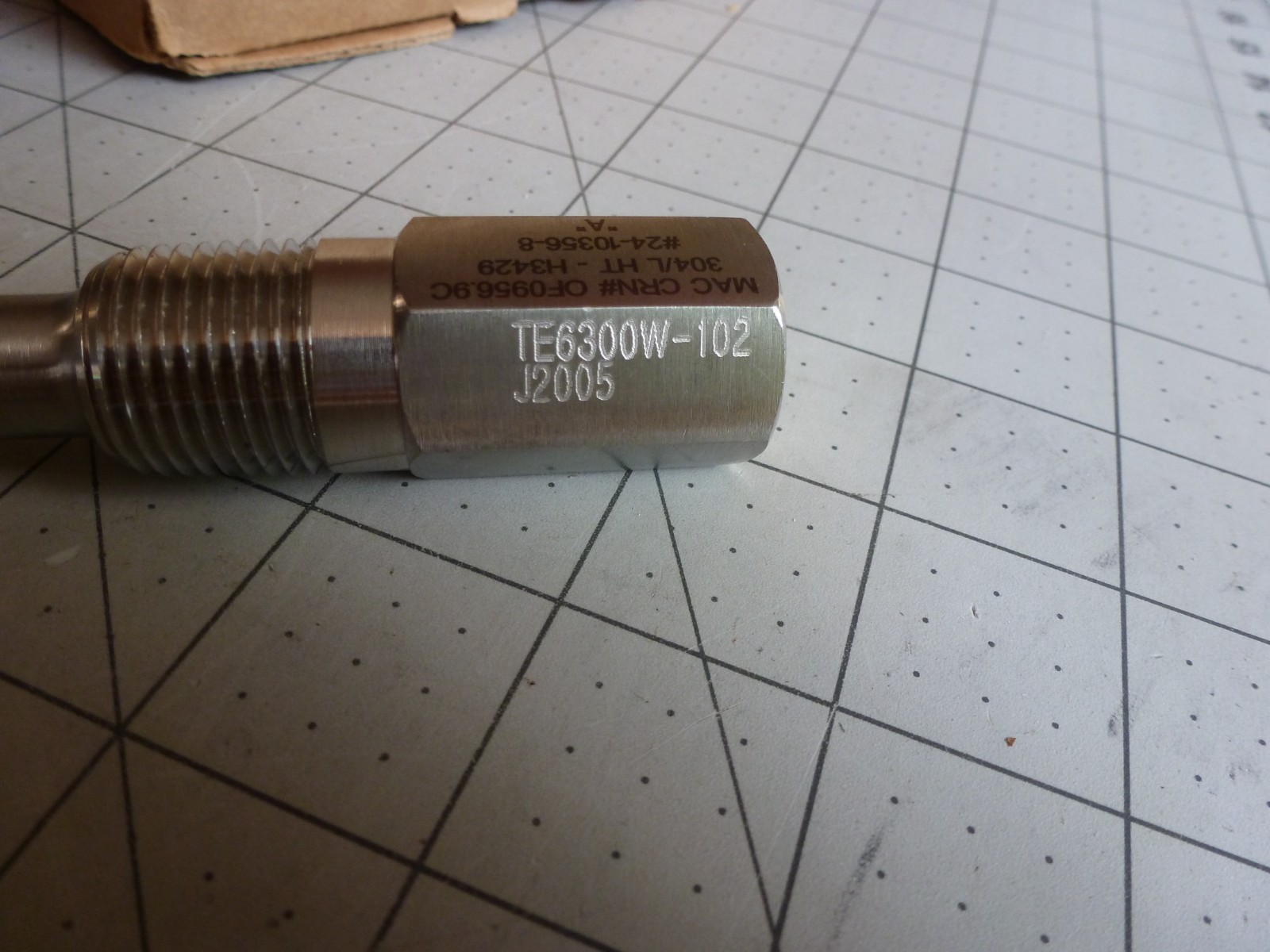 Johnson Controls Te-6300W-102 Direct Mount W/Setscrew, 0.26In Insidedia