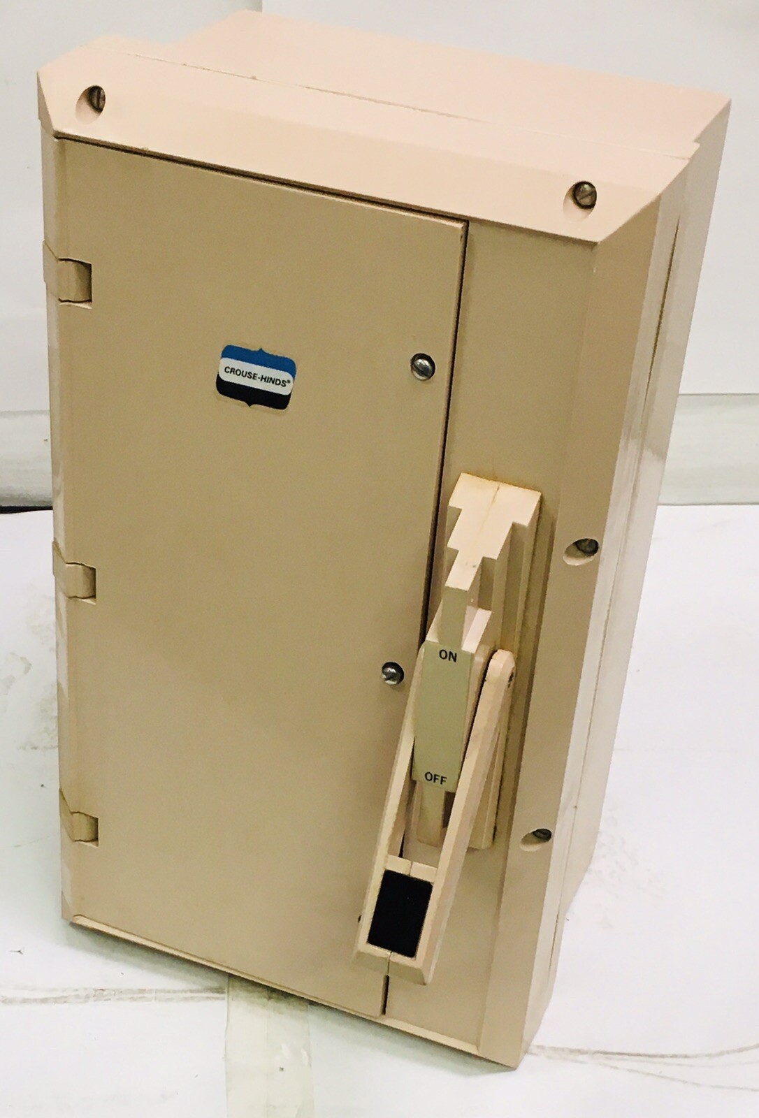 CROUSE HINDS NST1018F-D60361 KRYDON 60AMP FUSIBLE DISCONNECT SWITCH NEW IN BOX