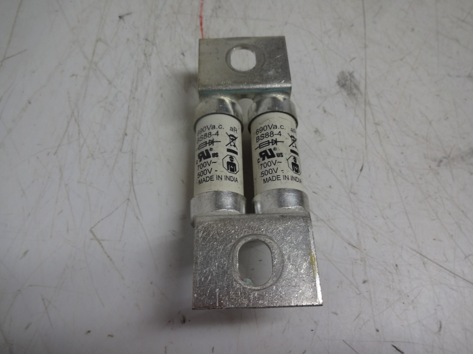Eaton Bussmann BS88-4 120FEE Semiconductor Fuse 690V BS88:4 700V-500V 120A