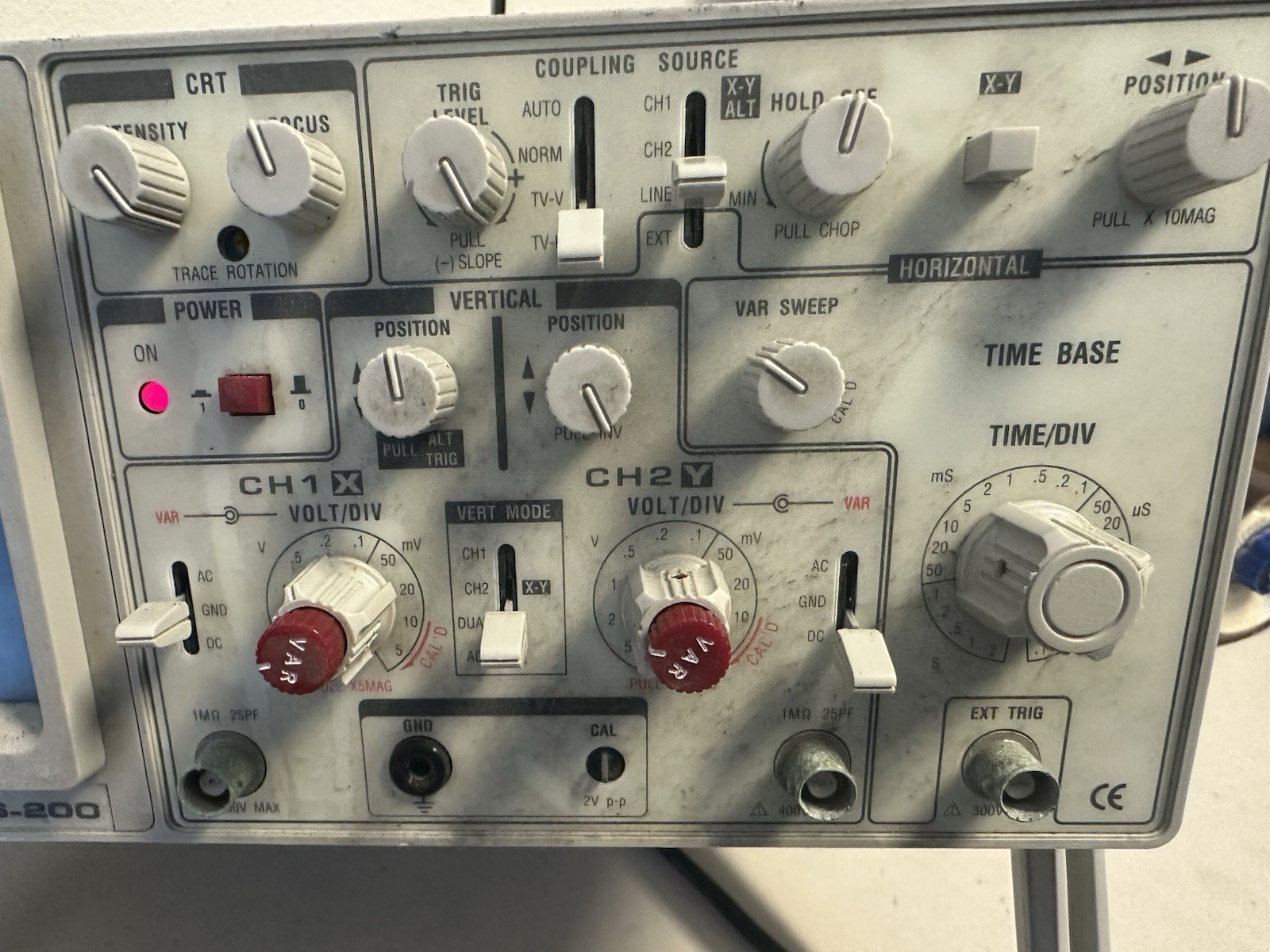 Pintek PS-200 Analog Oscilloscope 20MHz Dual Trace, Dual Trigger