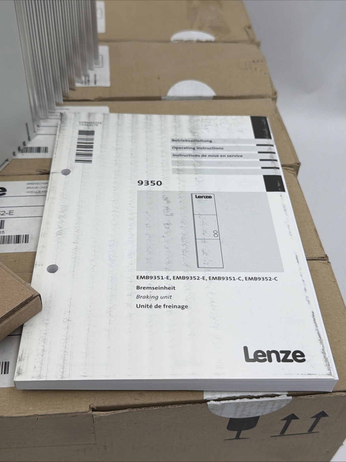 LENZE EMB9352-E BREAK-CHOPPER MODULE-FREIN+RES.EXT 13330401