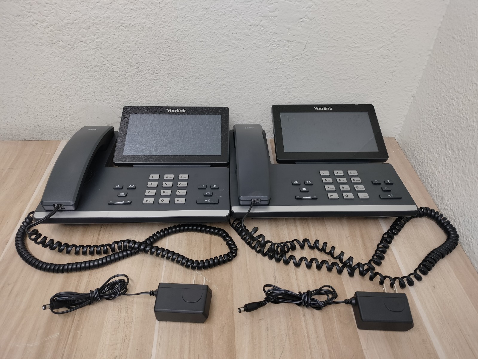 LOT OF 2 – Yealink SIP-T56A Android Smart Media IP Phone Color Touchscreen VoIP