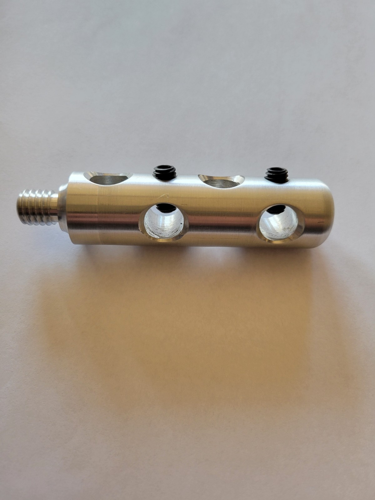 Air duct cleaning brush holder adapter with set screws 4 1/4″ long/No Filaments
