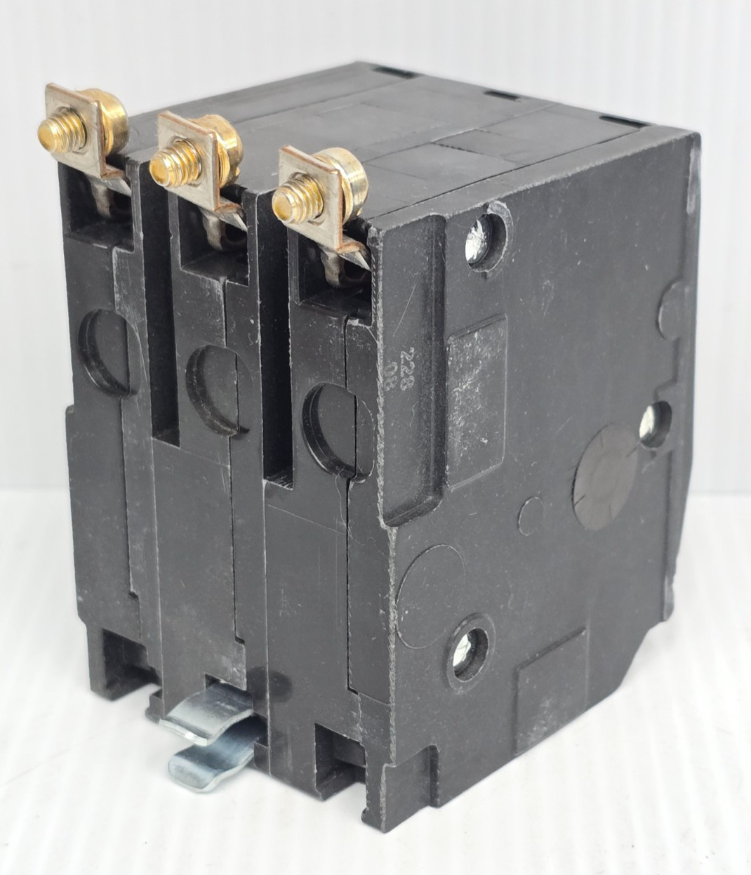 New Square D 30 Amp Bolt-On Circuit Breaker 240 VAC 3 Pole 22 kA QOB330VH