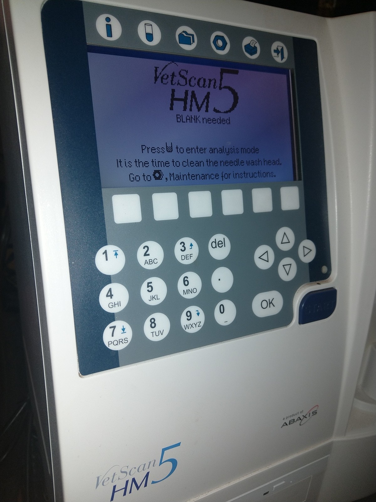 Zoetis Abaxis Vetscan HM5 Abaxis Vetscan HM5 Hematology Analyzer