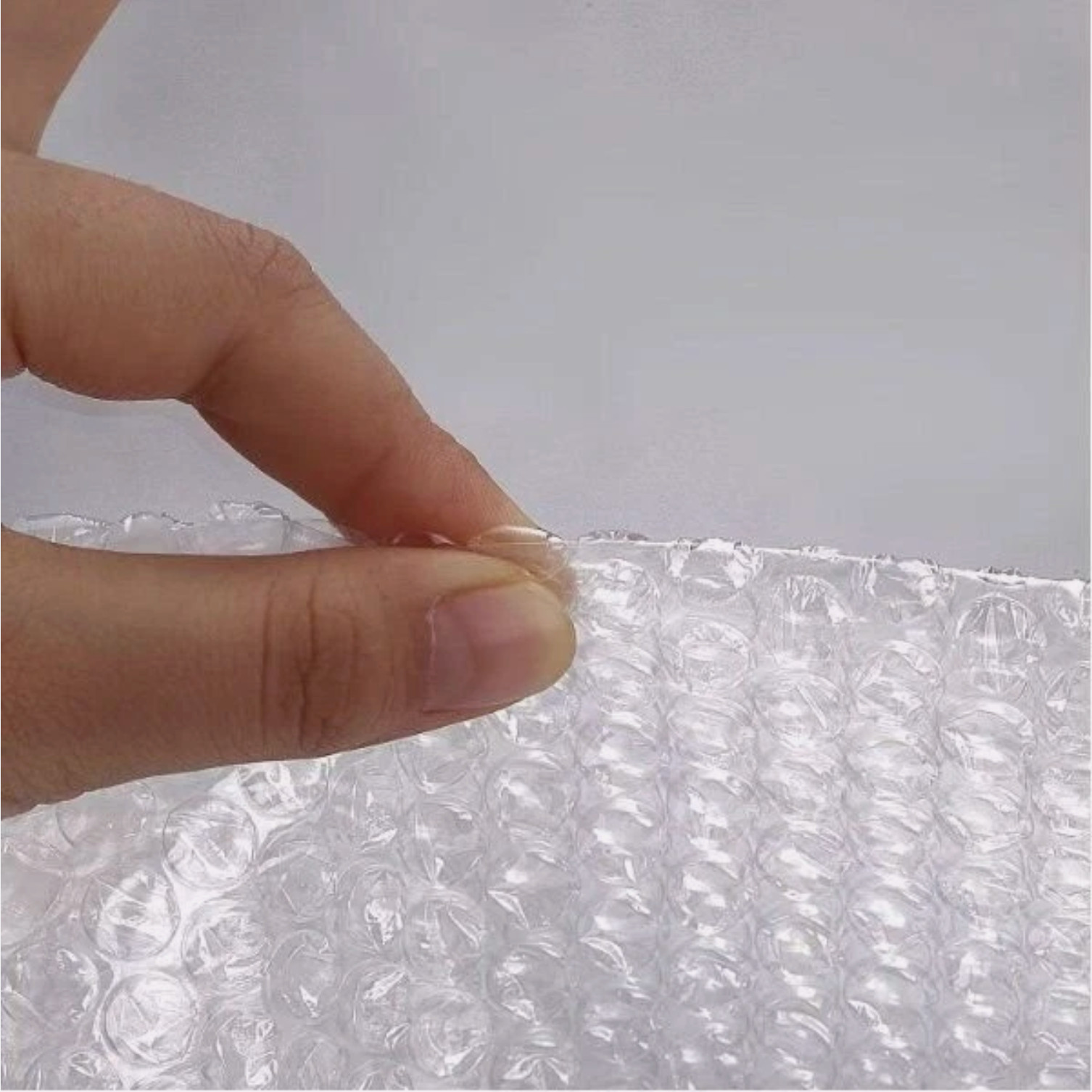 3/16″ SH Small Bubble Cushioning Wrap Padding Roll 1400′ x 12″ Wide Perf 12″.