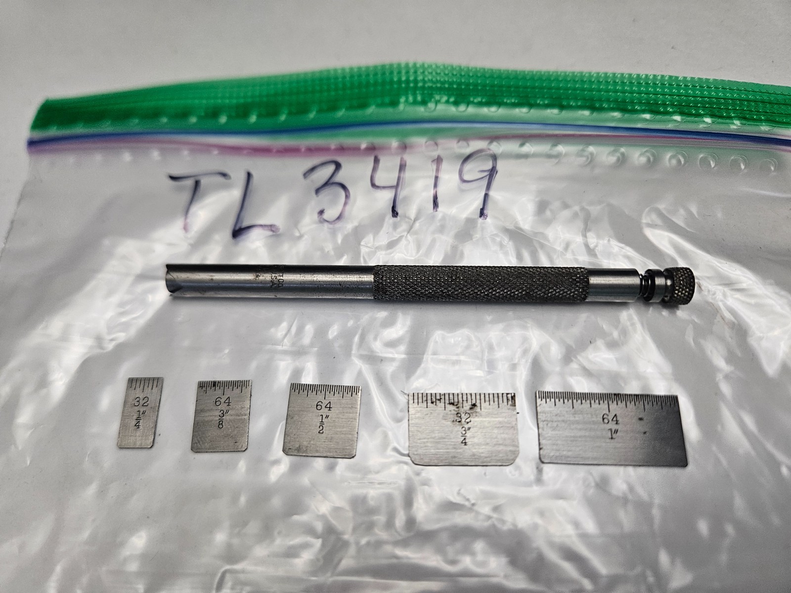 STARRETT #S423 1/4″ – 1″ TEMPERED STEEL RULE SET W/ HOLDER & CASE (TL3419)