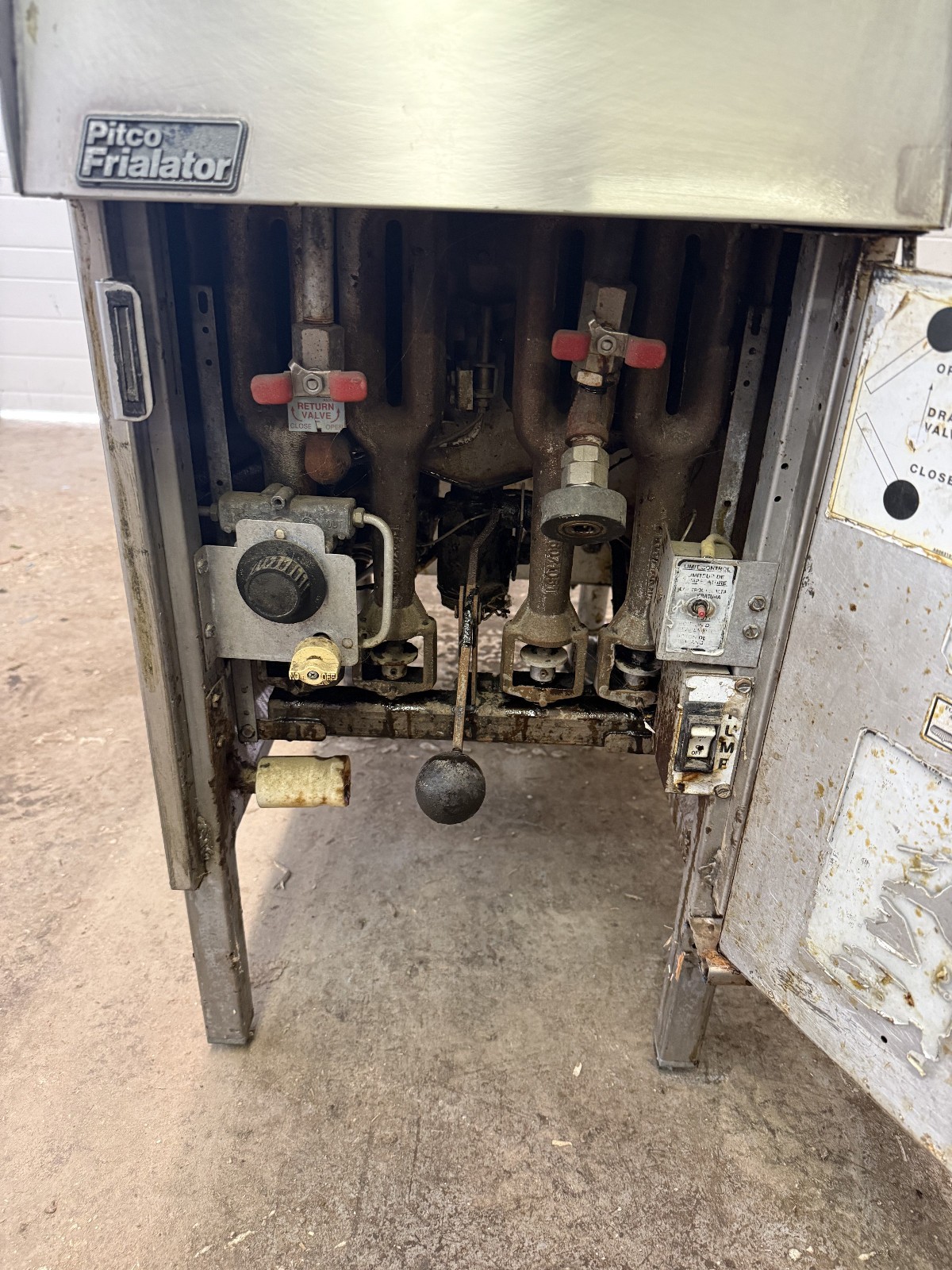Pitco Frialator Single Bay Commercial Gas Fryer w/ Filtration System SG14