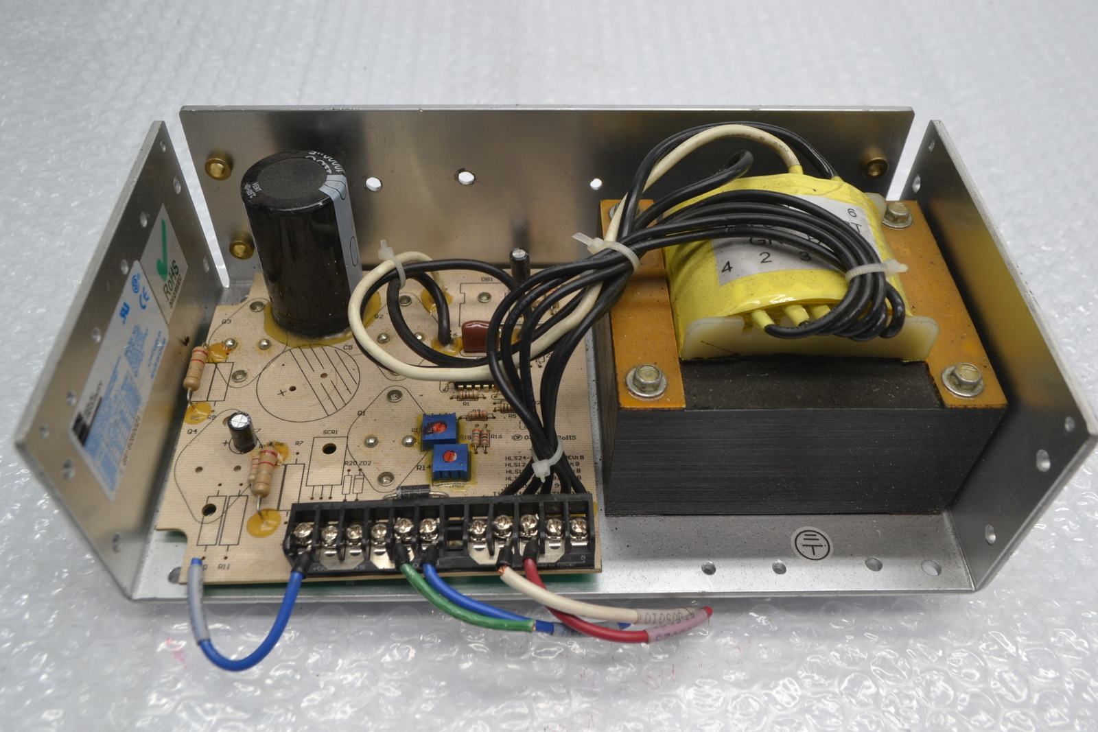 EGS SOLA GR16080021 SLS-24-048T POWER SUPPLY UNMP