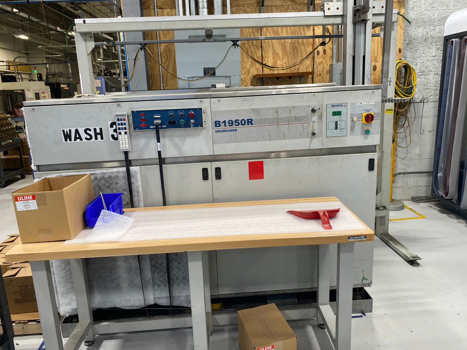 Branson Ultrasonic 1950R Ultrasonic Vapor Degreaser And TDR Lift