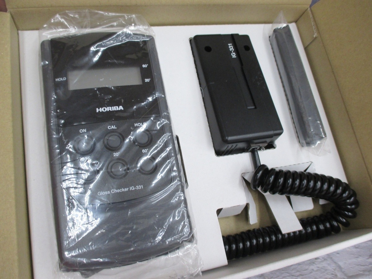 HORIBA IG-331 Gloss Checker 20°/60° Digital Gloss Meter Surface Gloss Tester