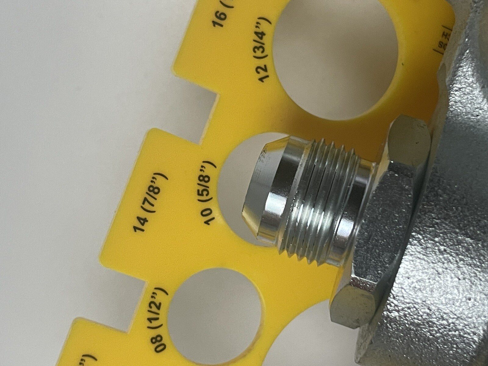 Hydraulic flat face Manifold