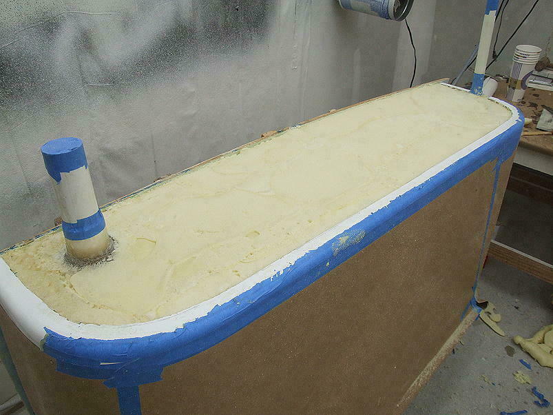Liquid 2Lb Density Expanding 2 Part Closed Cell Polyurethane Pour Foam:Qt. Kit