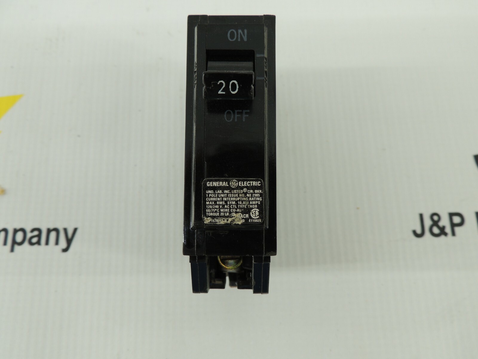 THQB120 GE 20 AMP SINGLE POLE 120/240 BOLT ON BREAKER