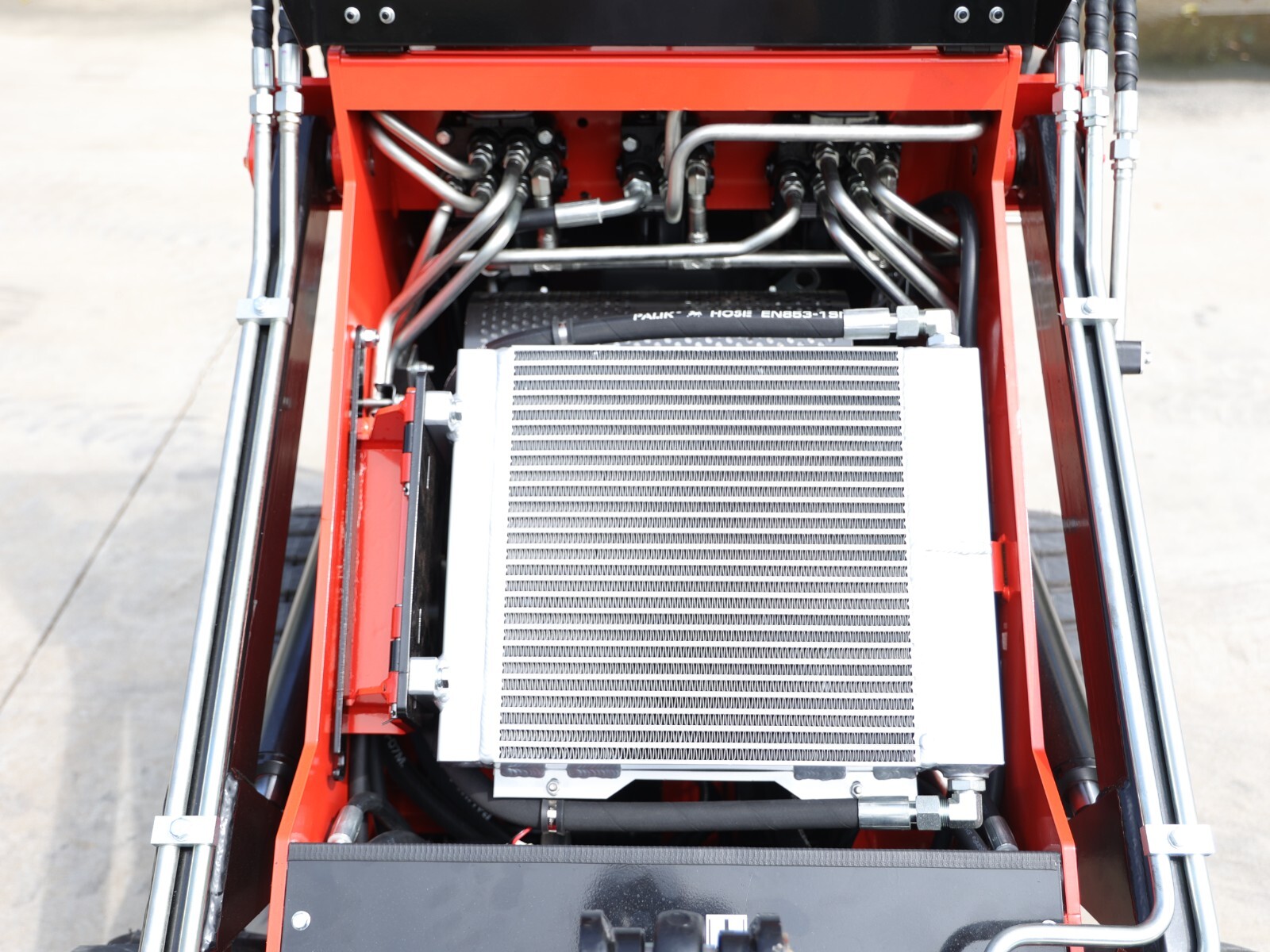 Skid-Steer Loader Tracked 22.1 HP Honda EPA Gasoline Engine for Gardens, Farming