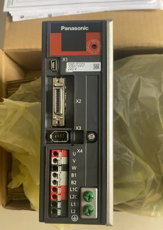 Panasonic MBDJT2207 AC Servo Drive 100% New In Box Expedited Ship 1PCS