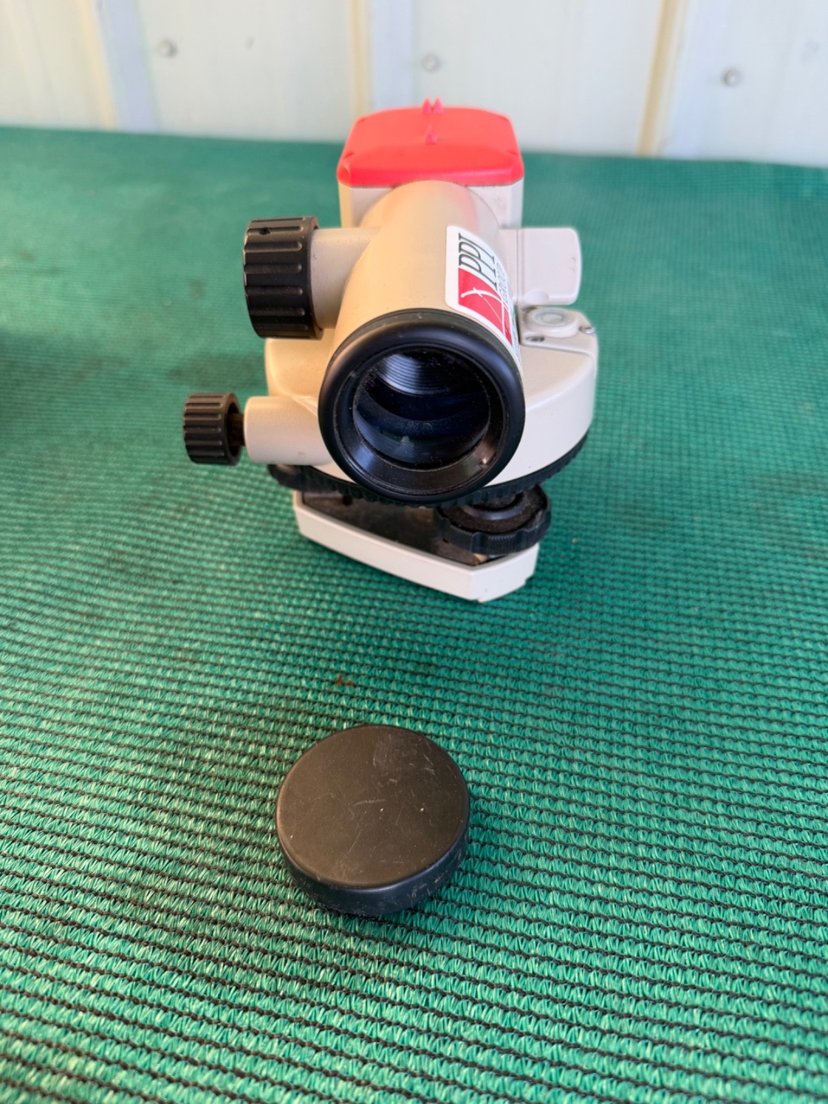 Pentax AL-200 Builders Level with Carrying Case – Plum Bob – Excellent Condition