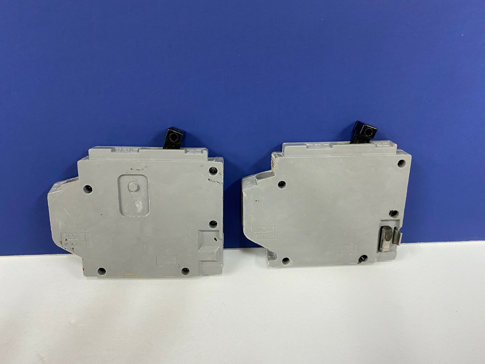 2-PK 20A Single Pole Type A 120/240VAC Circuit Breaker GTE Sylvania NEW A-120