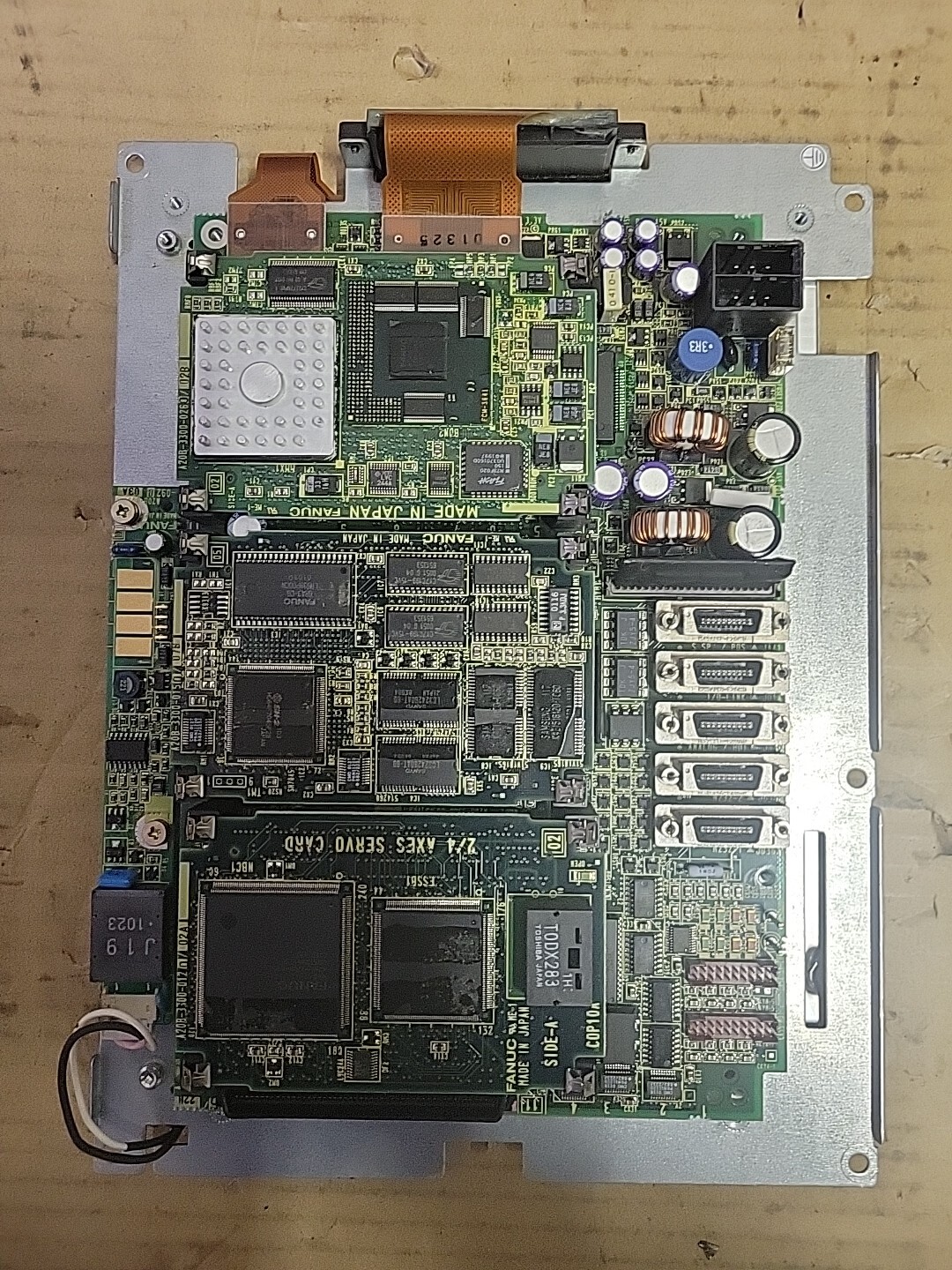 FANUC A20B-8100-0135 +A20B-3300-0120+A20B-3300-0150+A20B-3300-0260 BOARD “TESTED