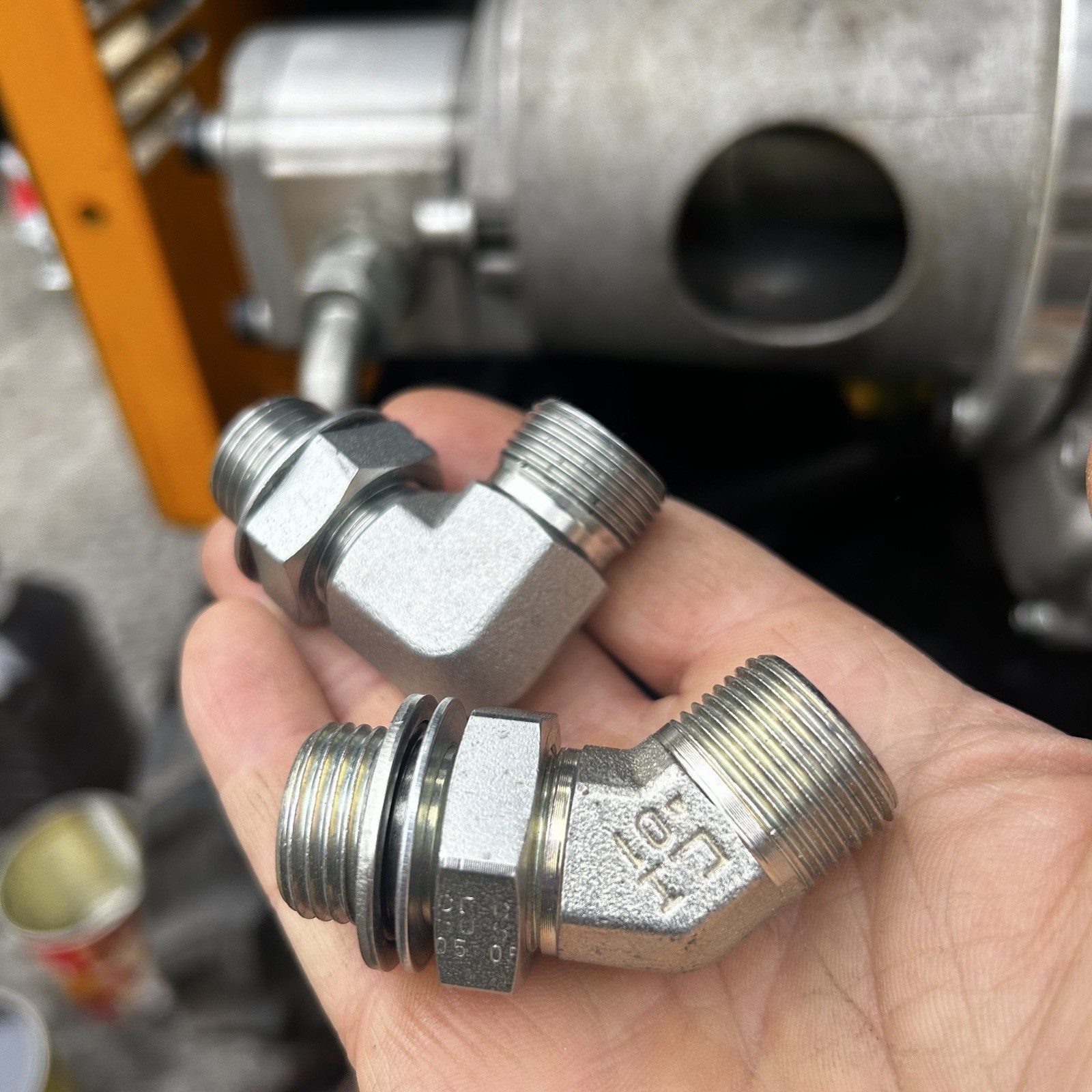 2 – Fix Leak!! Chinese Mini Excavator Hydraulic Output Seal Vicsec 420cc Washer
