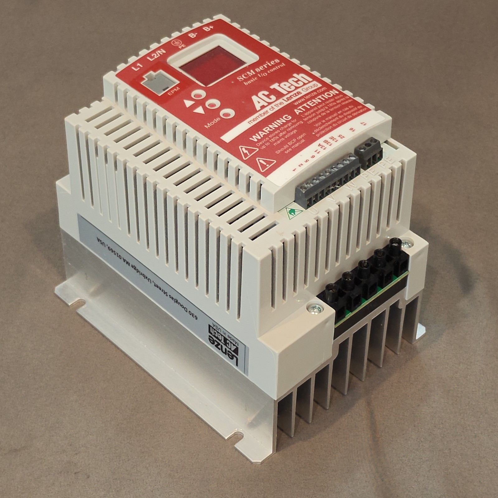 Lenze AC Tech SM010S Motor Drive VFD